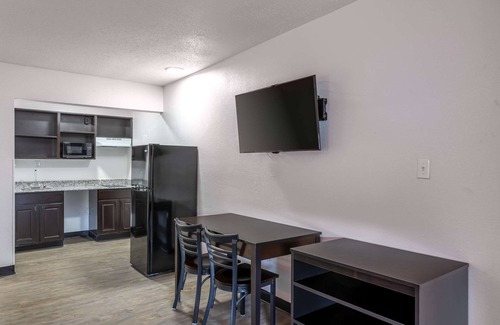 Arcadia Hotel | Suburban Studios Spartanburg - I-26