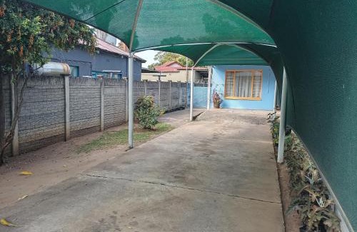 Rustenburg House | Suburbia