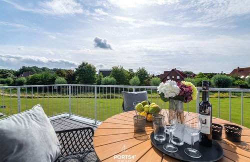 Busum Apartment | Süderpiep - close to the beach and the North Sea, infrared sauna & balcony