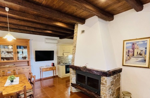 Teulada House | Suestellas, House quiet, relaxing, wifi, eco-friendly, surrounded by greenery