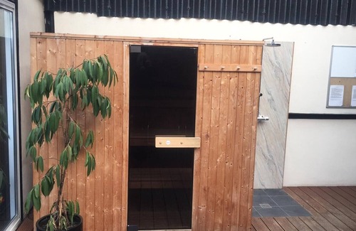 Sudbury House | Suffolk Retreats for up to 24 guests with hot tub