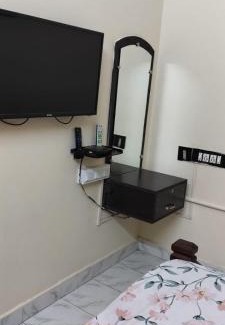 Virudhunagar Cabin | Suganya Lodge