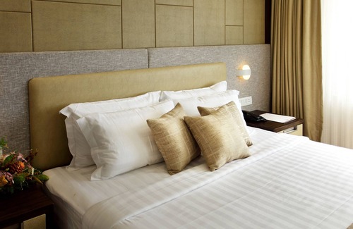 Kumbalam Hotel | Sugar Business Hotel