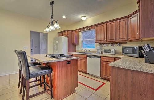 Sugar Grove House | Sugar Grove Escape w/Hot Tub & Remote Workspace!