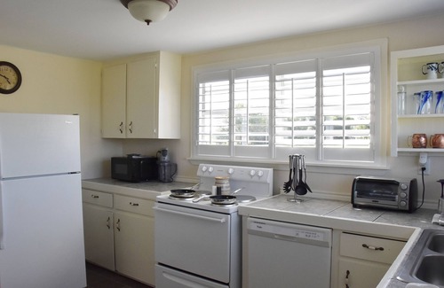 Damon House | Sugar Land Countryside and Brazos Bend Park quiet farm house retreat