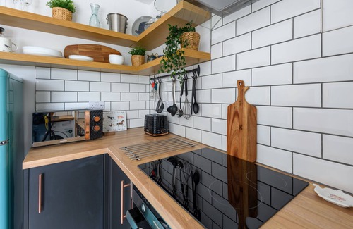 Abergavenny Apartment | Sugar Loaf Loft, Abergavenny Town Centre