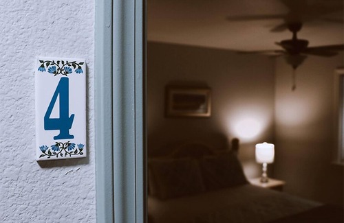 Shingletown Bed & Breakfast | Sugar Pine Room at Tall Timbers Bed & Breakfast