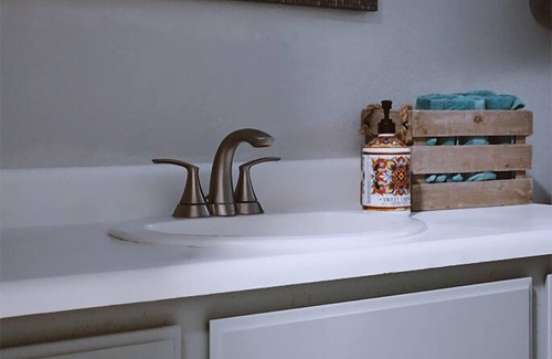 Shingletown Bed & Breakfast | Sugar Pine Room at Tall Timbers Bed & Breakfast