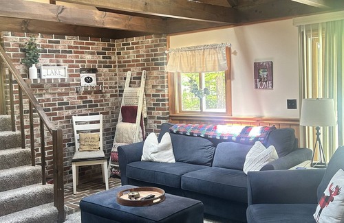 Freedom Cottage | Sugar Shack at Ossipee Lake! Sleeps 8 comfortably! Short distance to the beach!