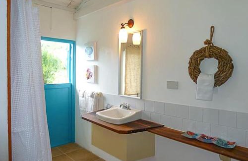 Friendship House | Sugarapple Bequia Beach Cottage
