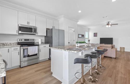 Lake Charles House | Sugarcane Dreamscape in Iowa, LA