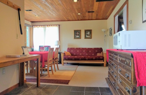 Sugar House Cottage | Sugarhouse Guest House: 400+Mbps wifi. No cleaning fee. Free Parking. Cozy!