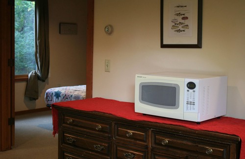 Sugar House Cottage | Sugarhouse Guest House: 400+Mbps wifi. No cleaning fee. Free Parking. Cozy!