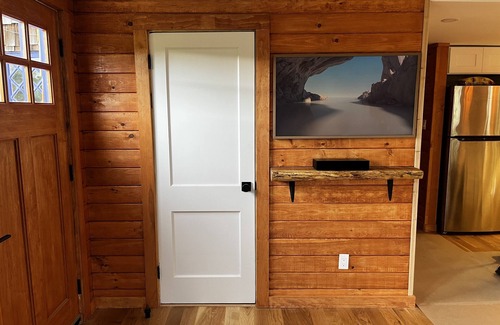 Shinnecock Hills Apartment | Sugarloaf Annex- Lovely 1 bedroom apartment minutes from shopping and beaches