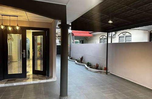 Taman Rapat Damai House | Suitable for whole family vacation home and nearby to all vacation destination.