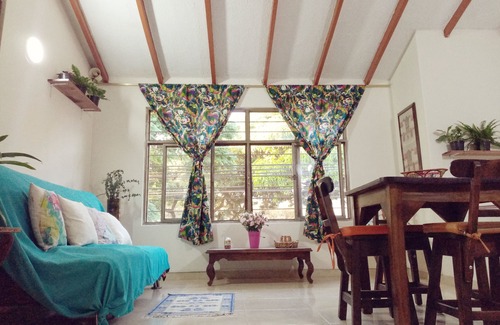 Cali House | Suitable Rest and Art