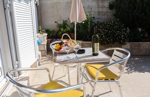 Sveti Stefan Apartment | Suitable Studio Apartment With Sea View