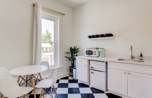 Springville Hotel | Suite 1 (Presidential Suite) | Historic Art City Inn