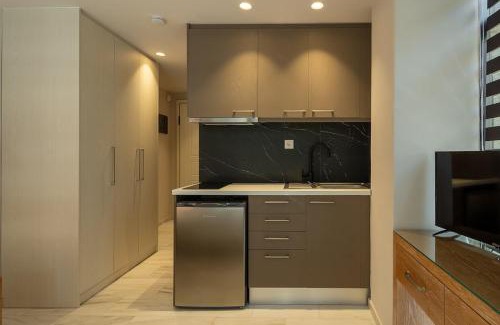 Vardaris Apartment | Suite 107