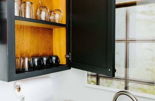 Edgehill Apartment | Suite 107: Luxe Music Row Stay, Walk to Gulch!