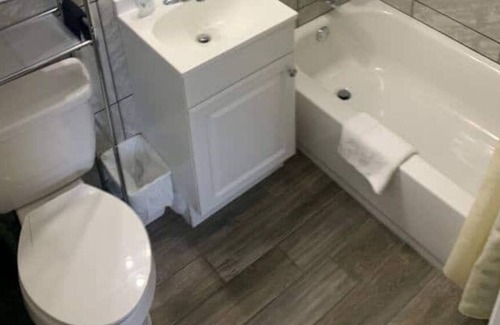 Mountain Home House | Suite 11 at The Carlton