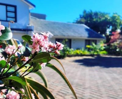 Beacon Bay Apartment | Suite 11- Deja' Blu Bed and Breakfast- East London