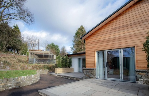 Pen-y-cae Apartment | Suite 12 - Sleeping Giant Hotel - Pen Y Cae Inn