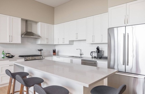 Regional District of Nanaimo Apartment | Suite #205 Contemporary Accommodation Patio Suite