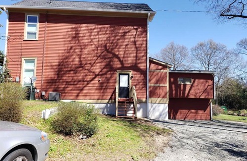 Macon Villa | Suite 3 - Private Studio - Historical Home