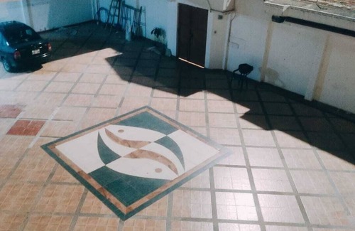 Portoviejo Apartment | suite acogedora y equipada, garaje con control, segura junto al parque Rotonda