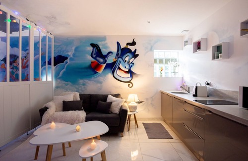 Coupvray Apartment | Suite Aladdin - 4P near Disneyland Paris