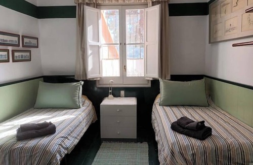 Argentona Bed & Breakfast | Suite b&b Costa Maresme 2hab Sala Estar, Piscina.no hay Servicio de Cocina