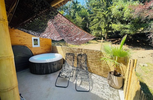 Saint-Jean-du-Gard Cabin | Suite Bambou "Well-being in Bali" - Le soleil des Cévennes