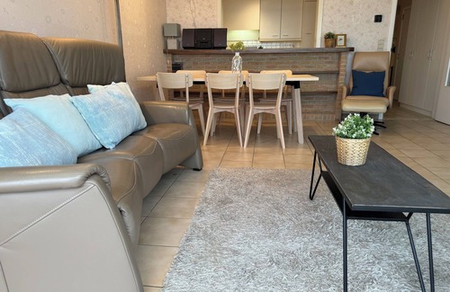 Sint-Idesbald Apartment | Suite Baptiste. Beachfront