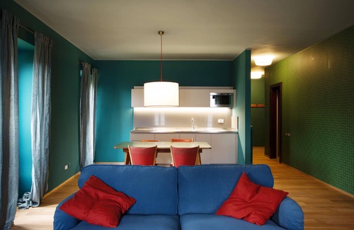 Riva Apartment | Suite "Carpa" a few steps from the lake with panoramic view. Lounge bar and swimming pool