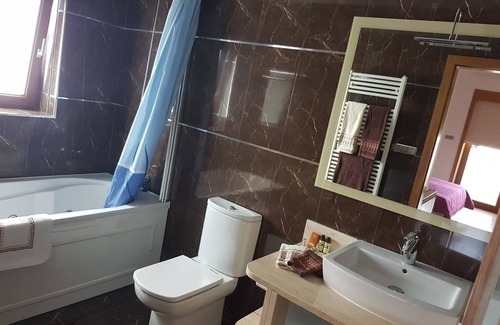 Gondifelos Apartment | suite com banheira hidromassagem