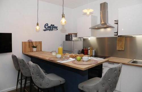 Senlis Apartment | Suite Cosy Flat - Hyper-Centre avec sauna privatif