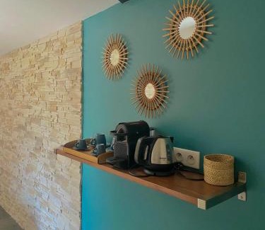 Saint-Martin-de-Crau Bed & Breakfast | Suite cosy indépendante avec extérieur