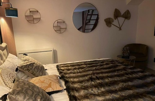 Chartrettes Apartment | Suite d'amour et détente jacuzzi, sauna et massage