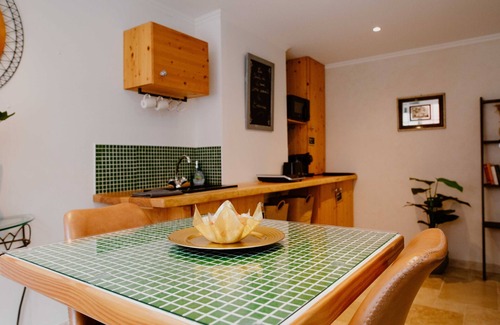 Cadereau Apartment | Suite de Diane Jacuzzi - Première conciergerie