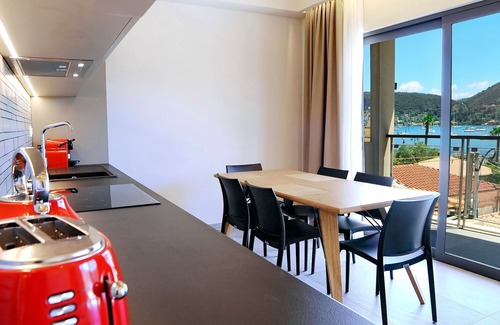 Vlicho House | Suite Demi - Demar Suites