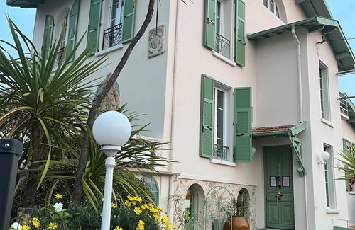 Vence House | Suite double bed + sofa bed with terrace (11)