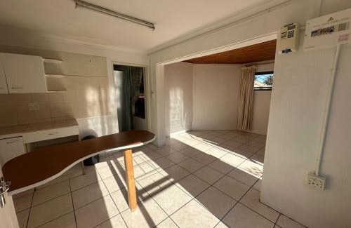 Parow North Apartment | Suite Dreams Adorable One Bedroom Apartment