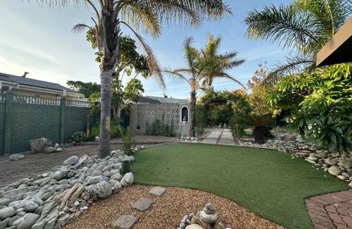 Parow North Apartment | Suite Dreams Spacious Apartment