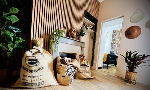 Limoges Apartment | Suite Eden Jungle, nuit romantique à 2, evasion tropicale