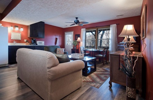 Maggie Valley House | Suite Escape Mountainside Retreat