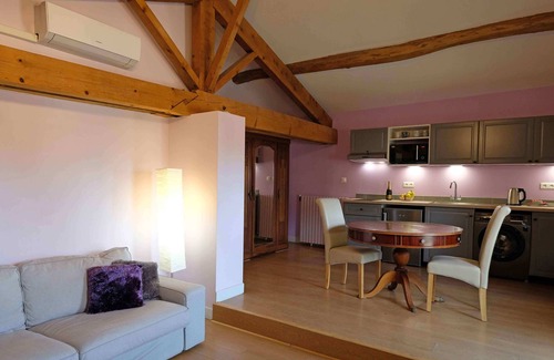 Saint-Nicolas-de-la-Grave Apartment | Suite Elise - Studio Indépendant Pour 2 Personnes