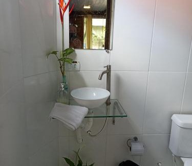 Paranagua House | Suite - Hospedagem Casa Família