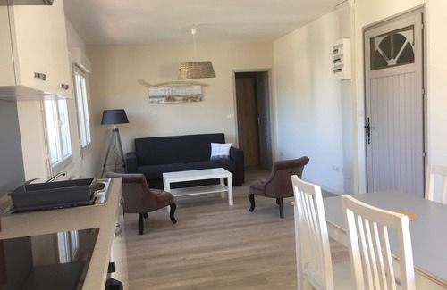 Arvert Apartment | Suite* in charming 19th century residence with park and heated swimming pool