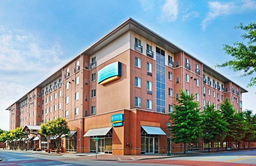 Downtown Chattanooga Condo | Suite in Downtown Chattanooga | Hot Tub Access